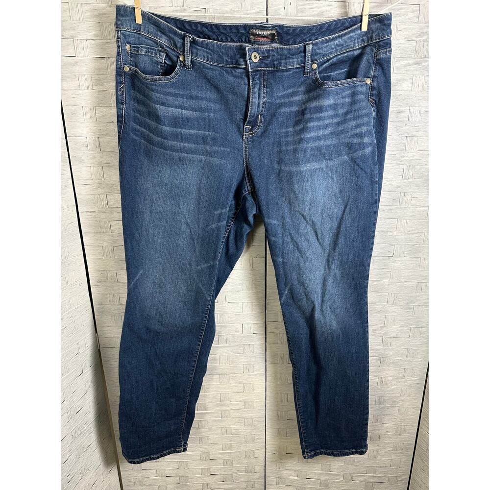 Torrid women’s jeans mid wash straight casual normcore streetwear Tall plus size